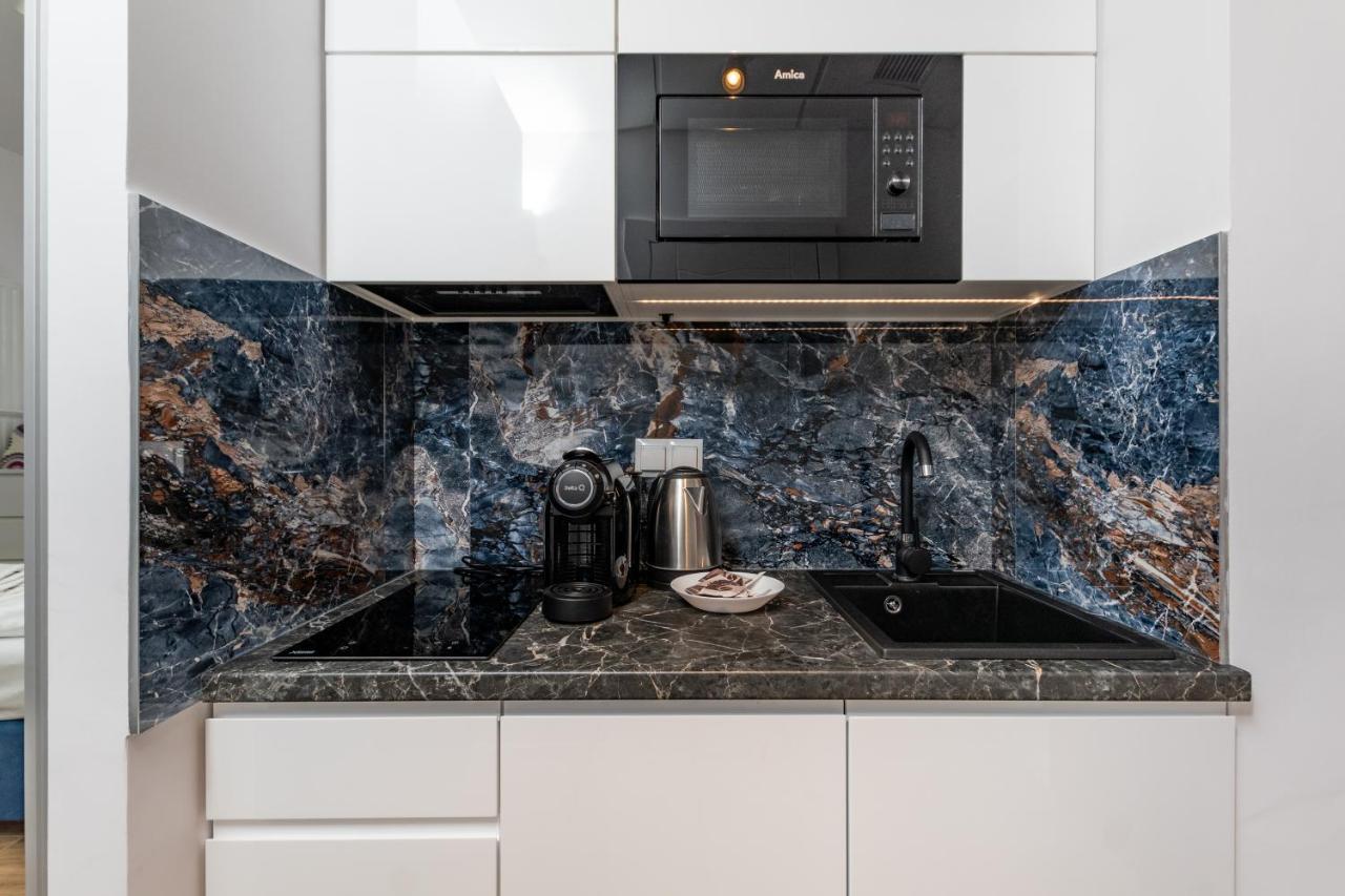 Kasprzaka 29 B-C By Homeprime Варшава Экстерьер фото